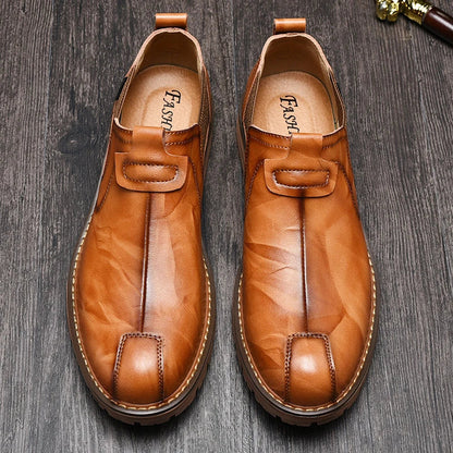 Men's outdoor leisure boots in classic British style, made from premium cowhide leather with a thick sole and middle heel