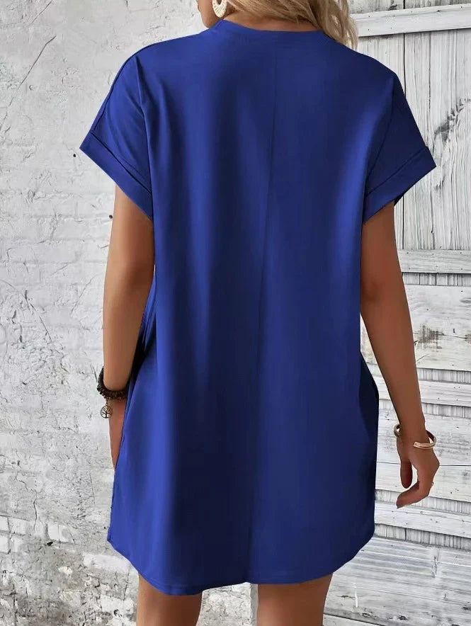 Trendha Loose Short Sleeve Dress with Pockets - Casual Solid Colour Round Neck Straight Dress for Women