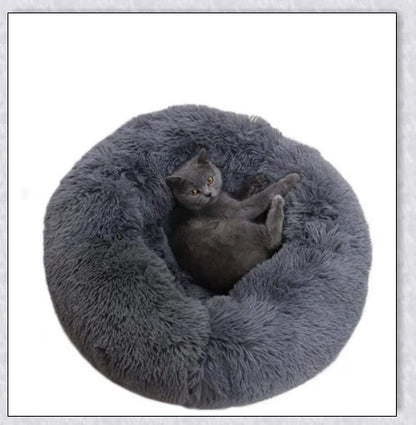 Round and raised cat marshmallow bed in white and grey colours, designed to promote healthy and restful sleep for cats