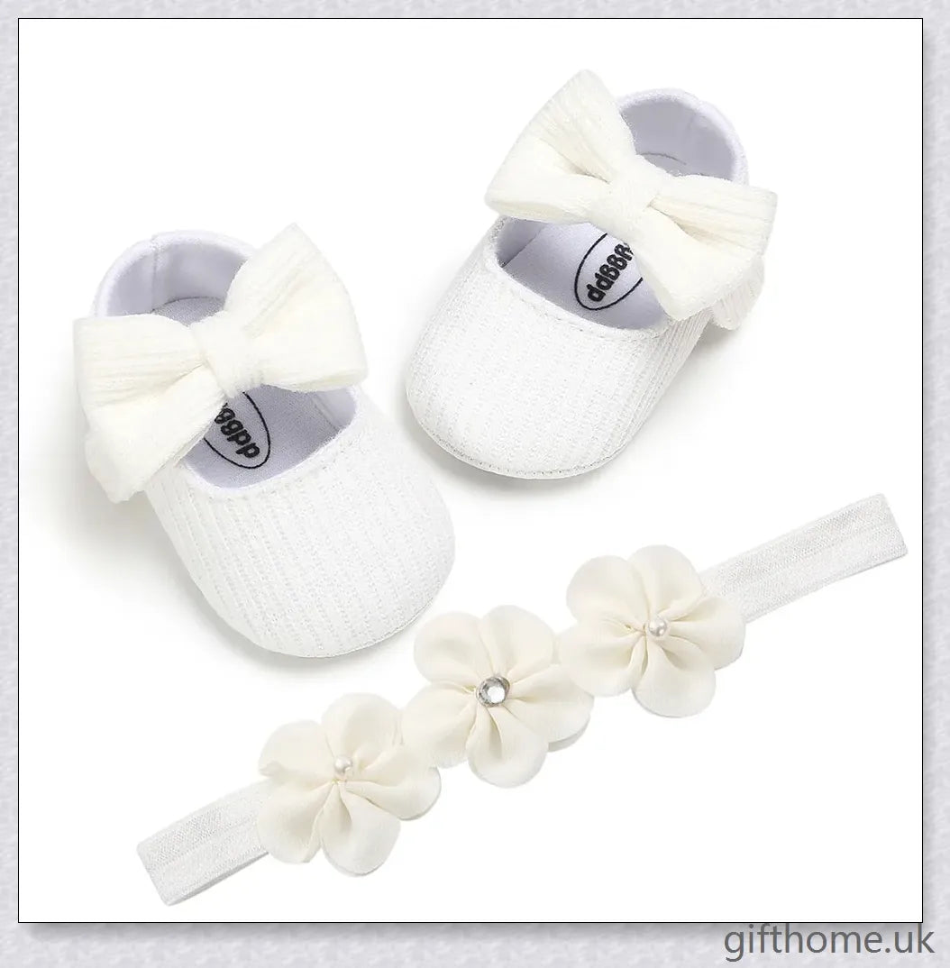 Adorable baby butterfly toddler shoes in a classic casual design, featuring a Velcro closure and soft cotton material for comfortable all-day wear.