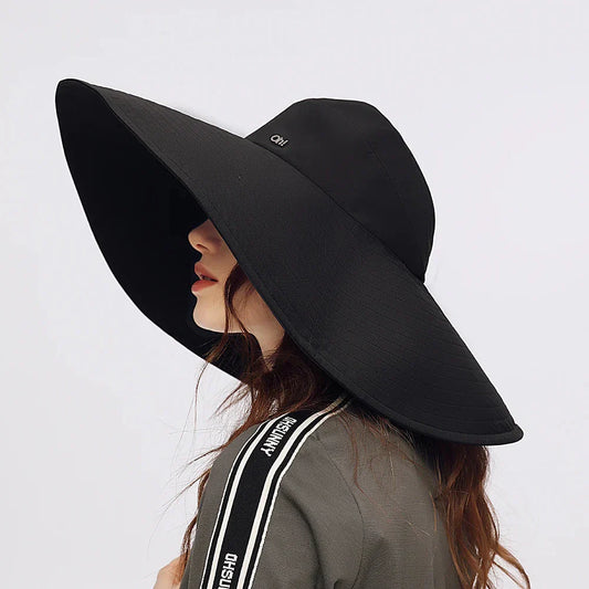 Large Brim Beach Cap with waterproof, quick-drying fabric and 17cm oversized brim for comprehensive sun protection