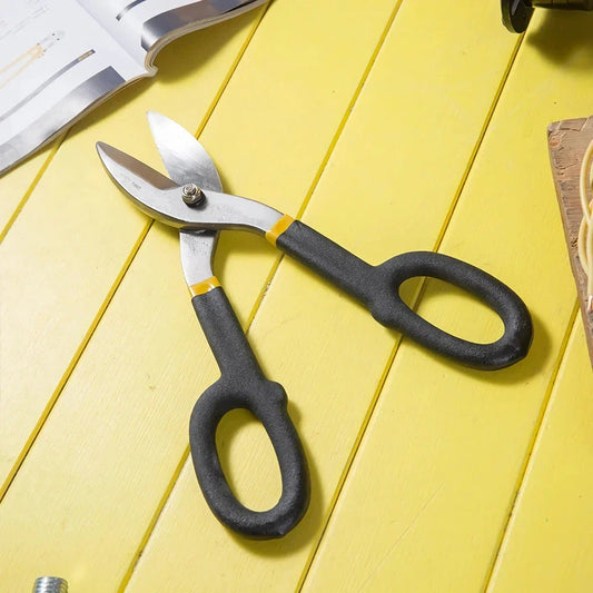 Trendha's multi-functional metal cutting shears with a premium carbon steel blade for precise and efficient metalworking in the UK