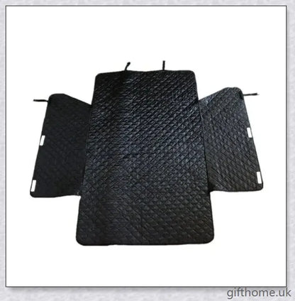 Plush and secure car trunk pet mat with quilted thread and soft cotton for comfortable pet travel