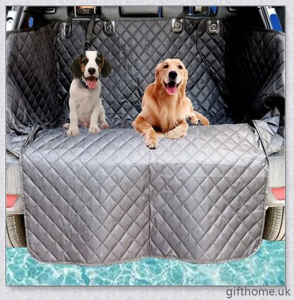 Plush and secure car trunk pet mat with quilted thread and soft cotton for comfortable pet travel