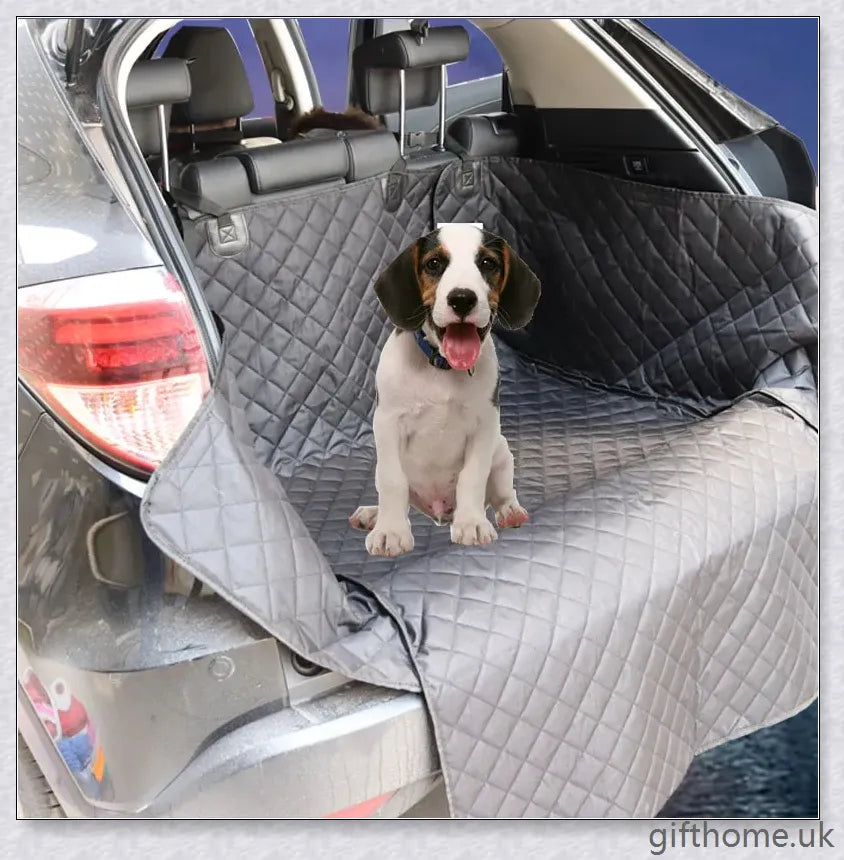 Plush and secure car trunk pet mat with quilted thread and soft cotton for comfortable pet travel