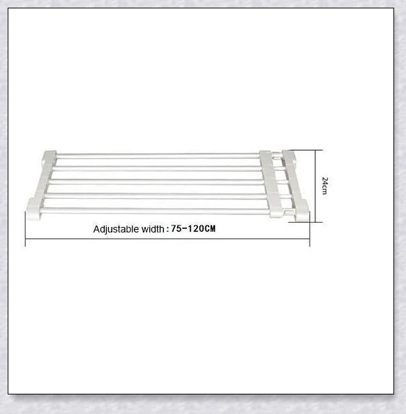 Retractable baby and pet safety gate with adjustable width and sturdy metal frame for childproofing and petproofing UK homes