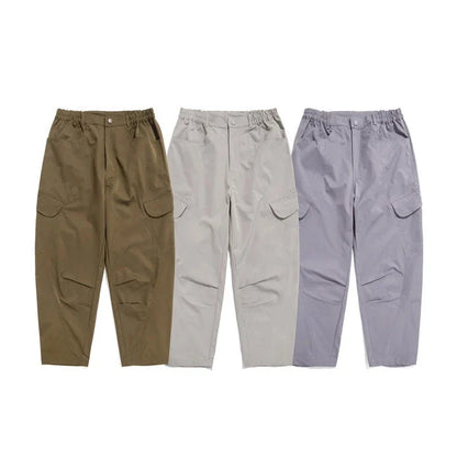 Men's leisure cargo trousers in various colours made from a durable chemical fiber blend fabric