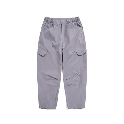Men's leisure cargo trousers in various colours made from a durable chemical fiber blend fabric