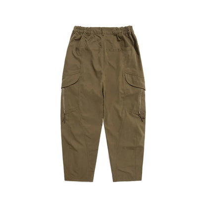 Men's leisure cargo trousers in various colours made from a durable chemical fiber blend fabric