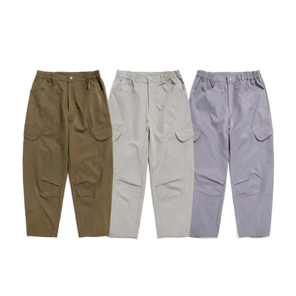 Men's leisure cargo trousers in various colours made from a durable chemical fiber blend fabric