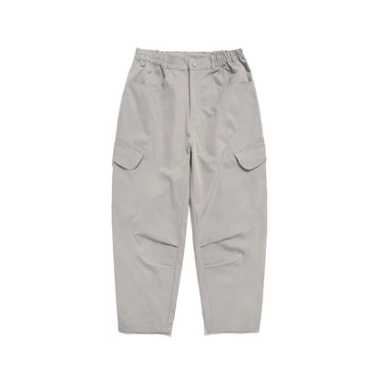 Men's leisure cargo trousers in various colours made from a durable chemical fiber blend fabric