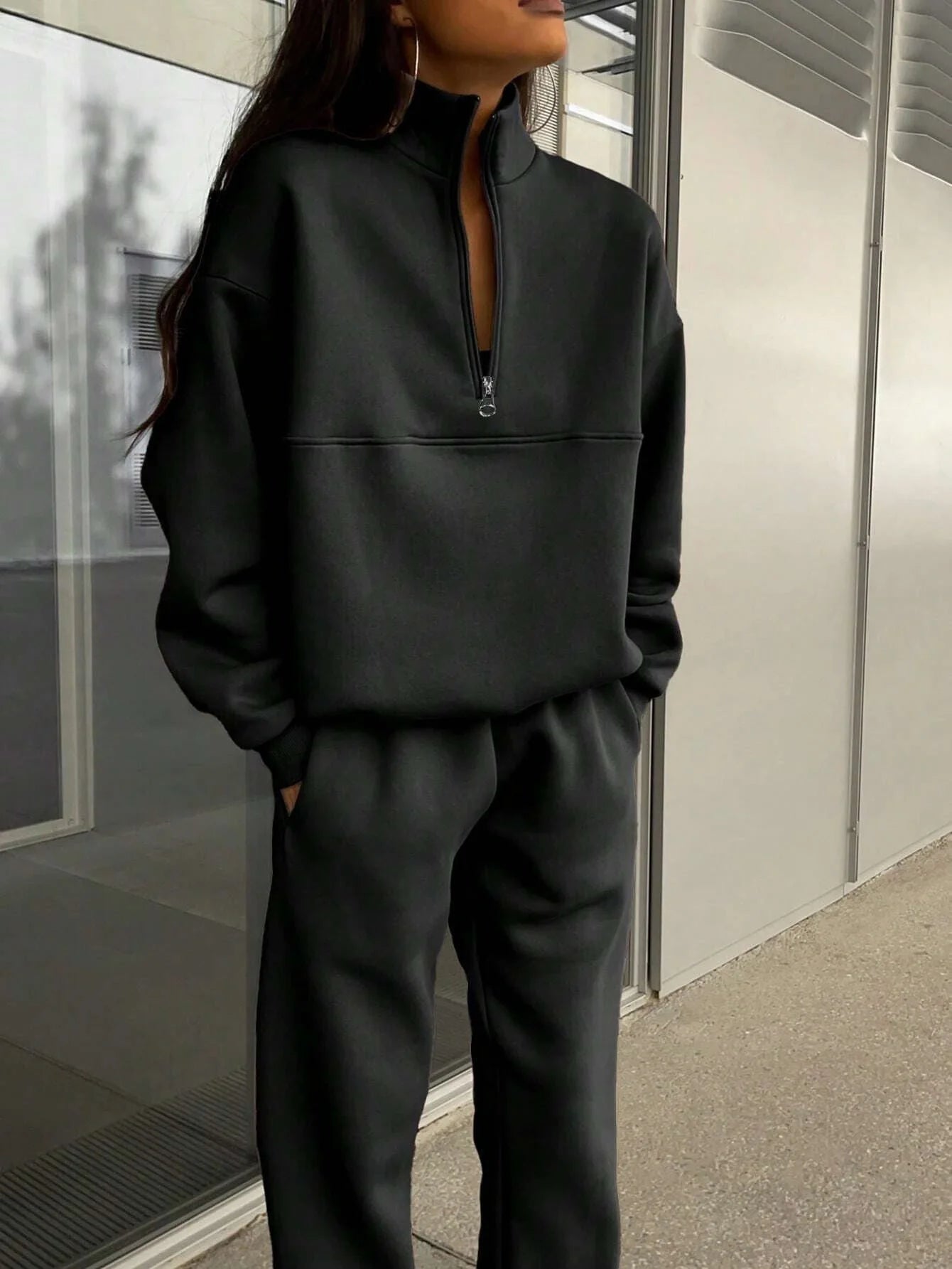 Women's long-sleeved sports sweatshirt suit with stand-up collar and elastic band trousers