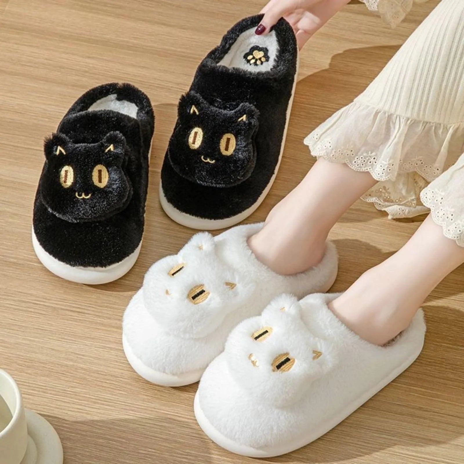 Cotton cat slippers with memory foam insole and cute cat face design