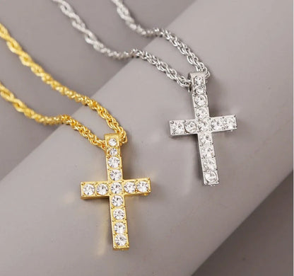 Unisex Alloy Clavicle Chain with Geometric Pendant in Silver