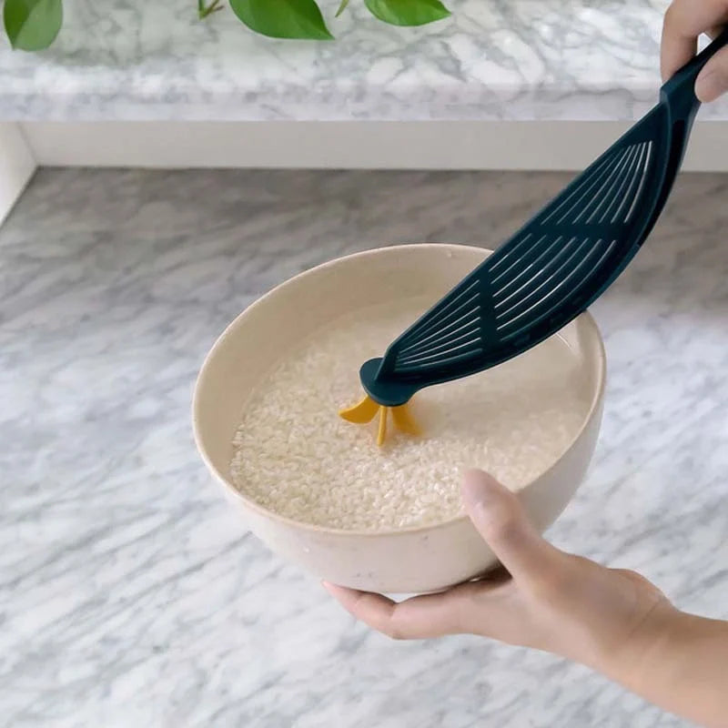 Multifunctional household colander in pink, beige, light blue, or navy blue with water baffle drainage design