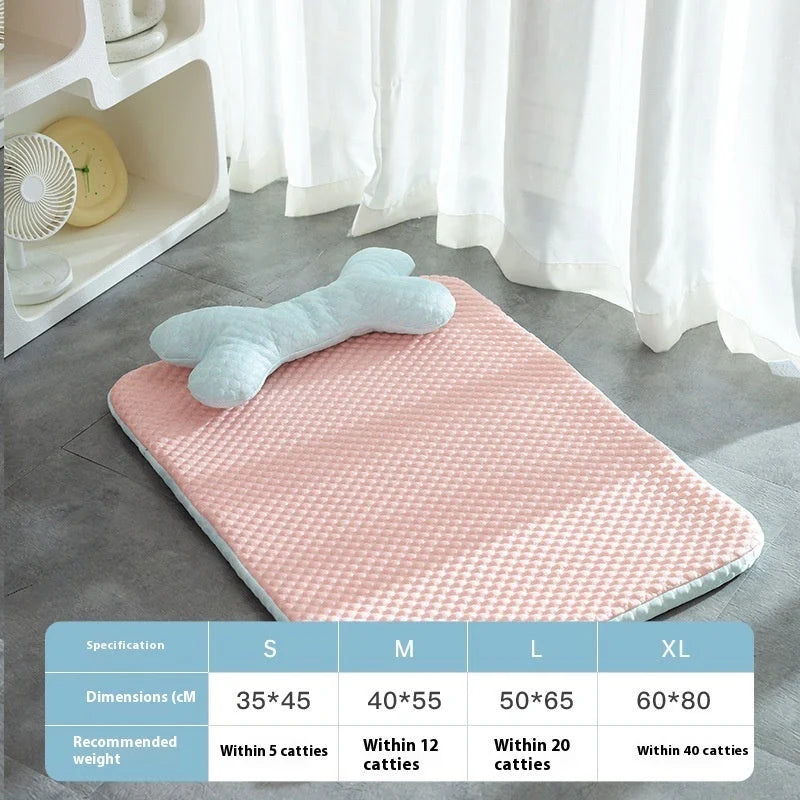 Breathable cooling pet mat for dogs and cats in pink, sizes S to XL