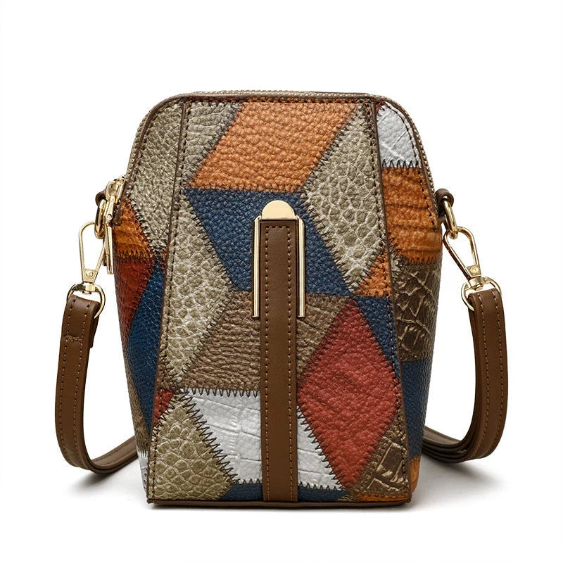 Stylish leather shoulder bag with distinctive stitching and versatile design for everyday wear