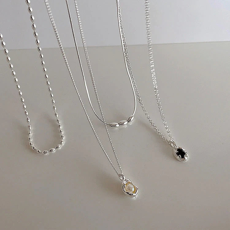 Elegant Irregular Zircon Pearl Metal Pendant Necklace for Women with Gold Plating