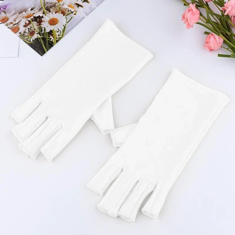 Stylish UV protection manicure gloves in various colours for safe nail care