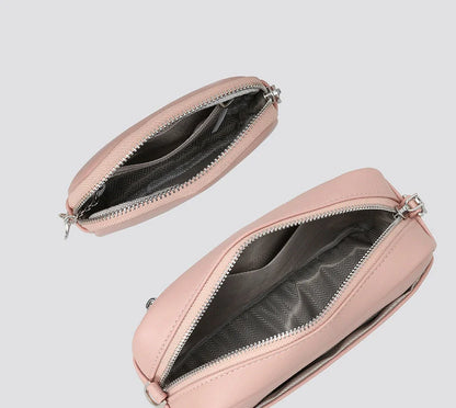 Stylish women's shoulder bag in various colours with versatile design and spacious interior