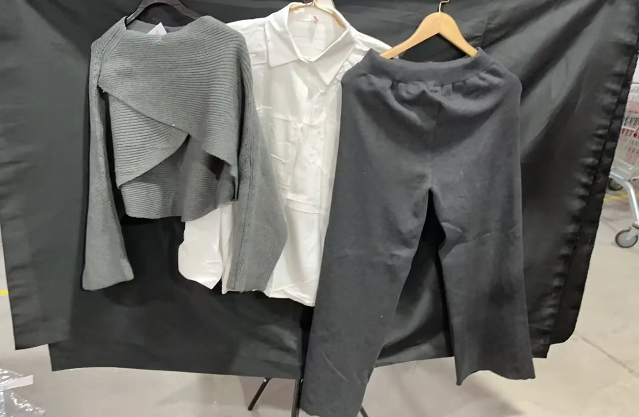 Women's 3-piece knitted sweater suit with shirt and wide leg pants in grey and white