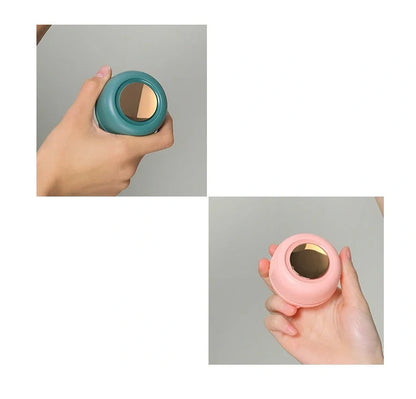 Portable USB clip-on personal cooling fan with flexible clip and adjustable settings