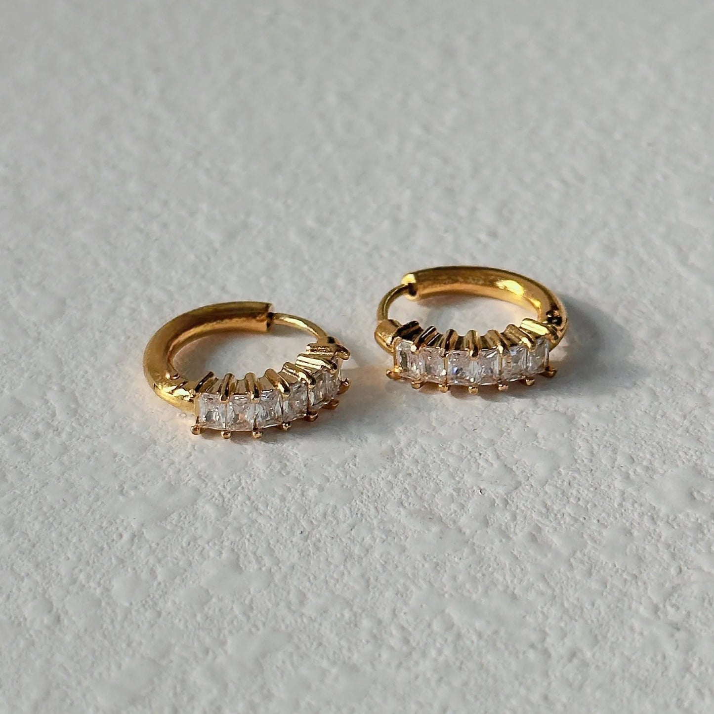 Retro titanium steel zircon earrings with flower design in gold