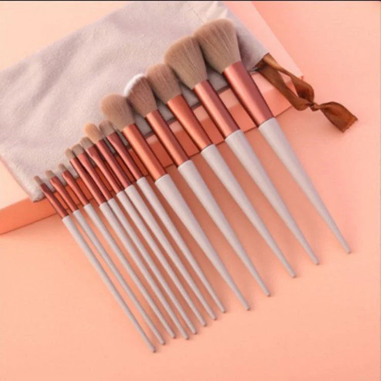 13-piece makeup brush set with soft artificial fibres and durable handles