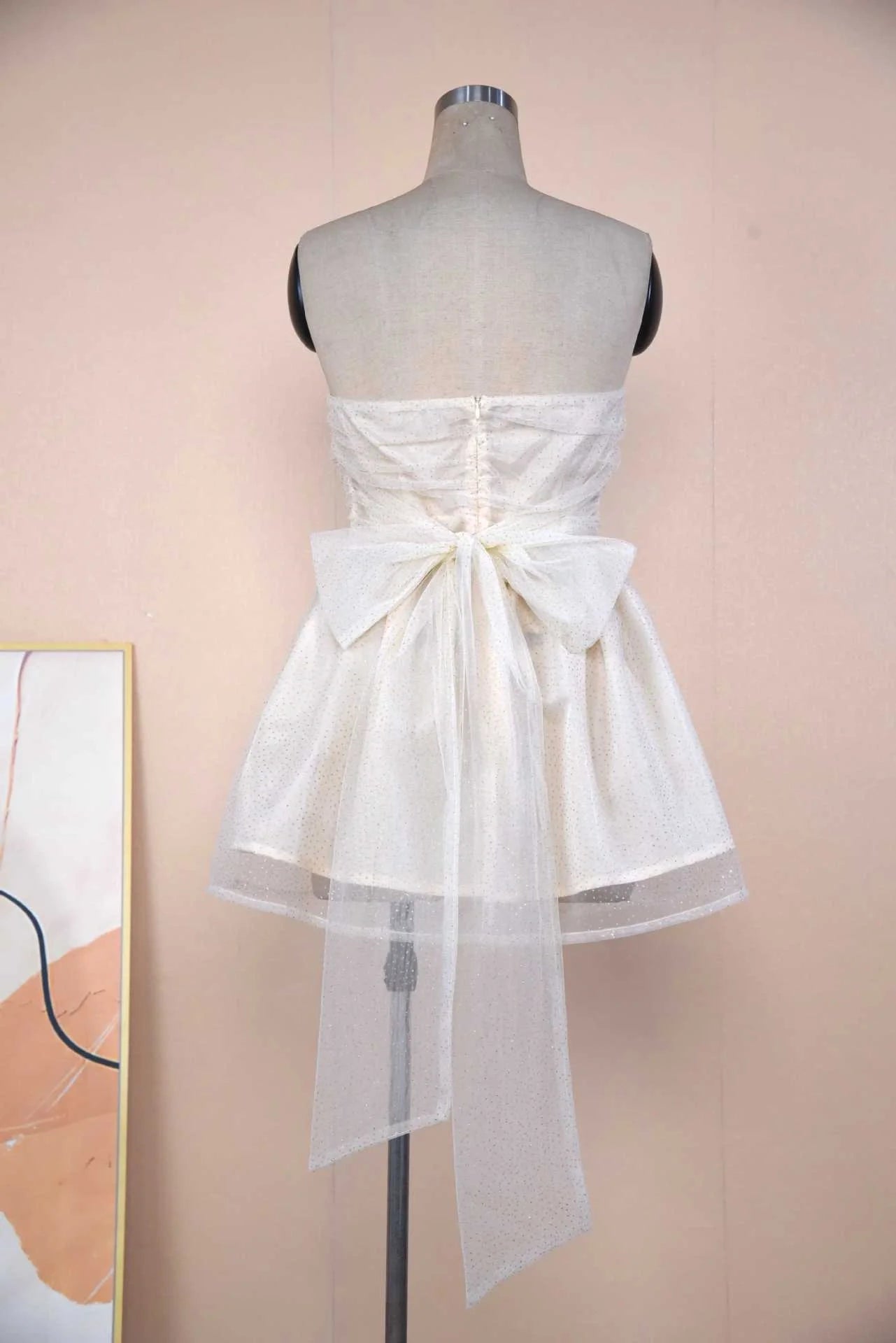 Elegant tube top lace dress with back bow-knot for summer fashion