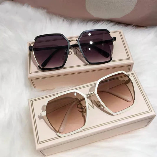 Vintage half-frame sunglasses with UV400 protection in various colours