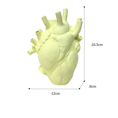 Nordic style heart-shaped dry vase for desktop decoration in various colours