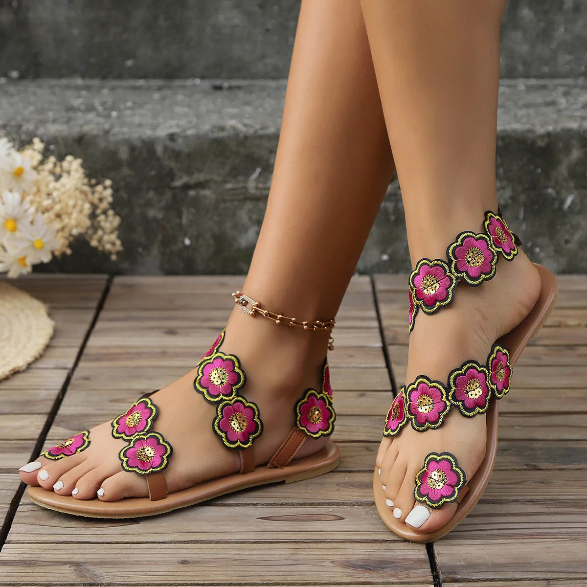 Ethnic style flowers flat sandals for women with fish mouth toe and floral design