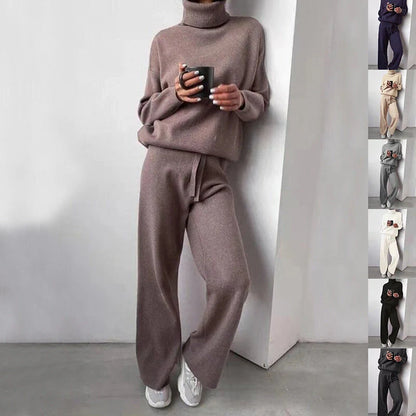 Women's casual turtleneck sweater and drawstring pants set in cotton-polyester blend