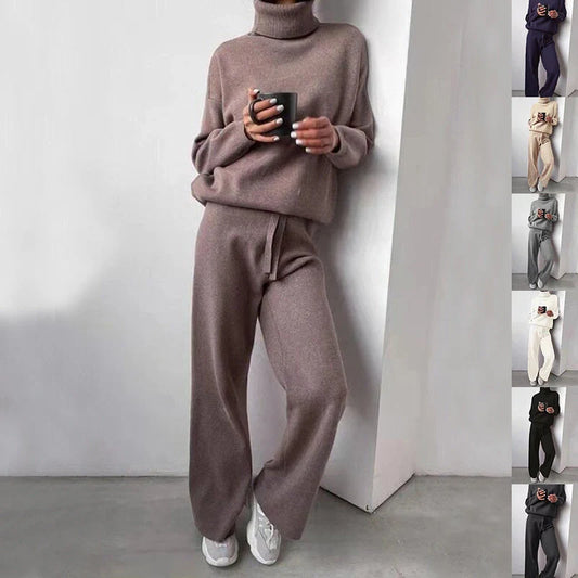 Women's casual turtleneck sweater and drawstring pants set in cotton-polyester blend