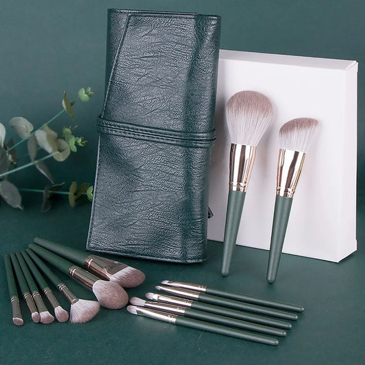 Green Cloud 14-piece makeup brush set with wooden handles and design bag