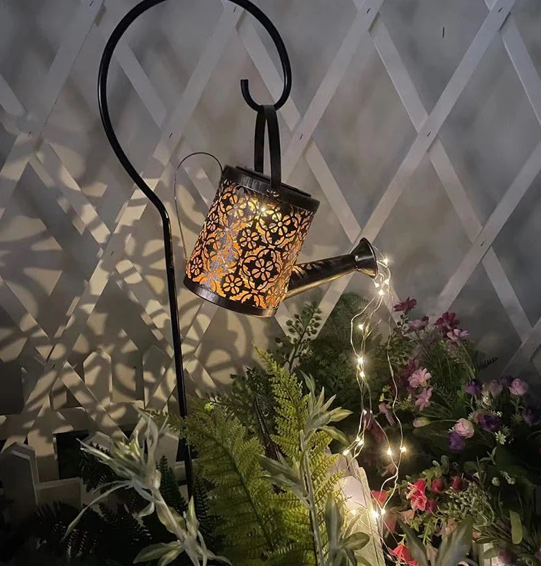 Solar-Powered Enchanted Watering Can Garden Lamp with 36 LED lights for outdoor decoration
