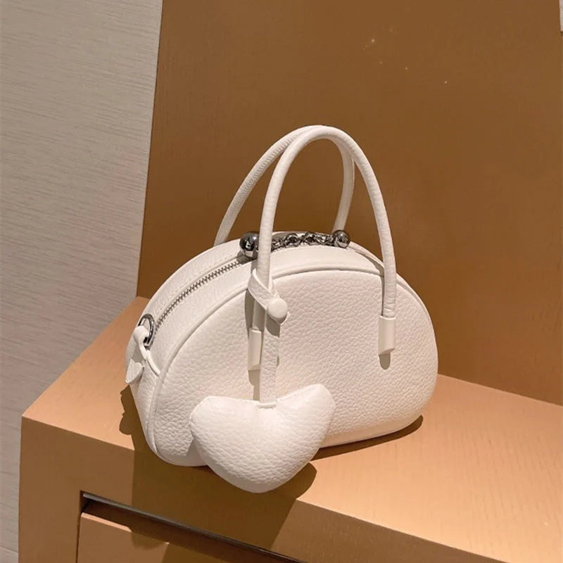 2024 Women's Luxury Designer Heart Crossbody Bag in seven colours