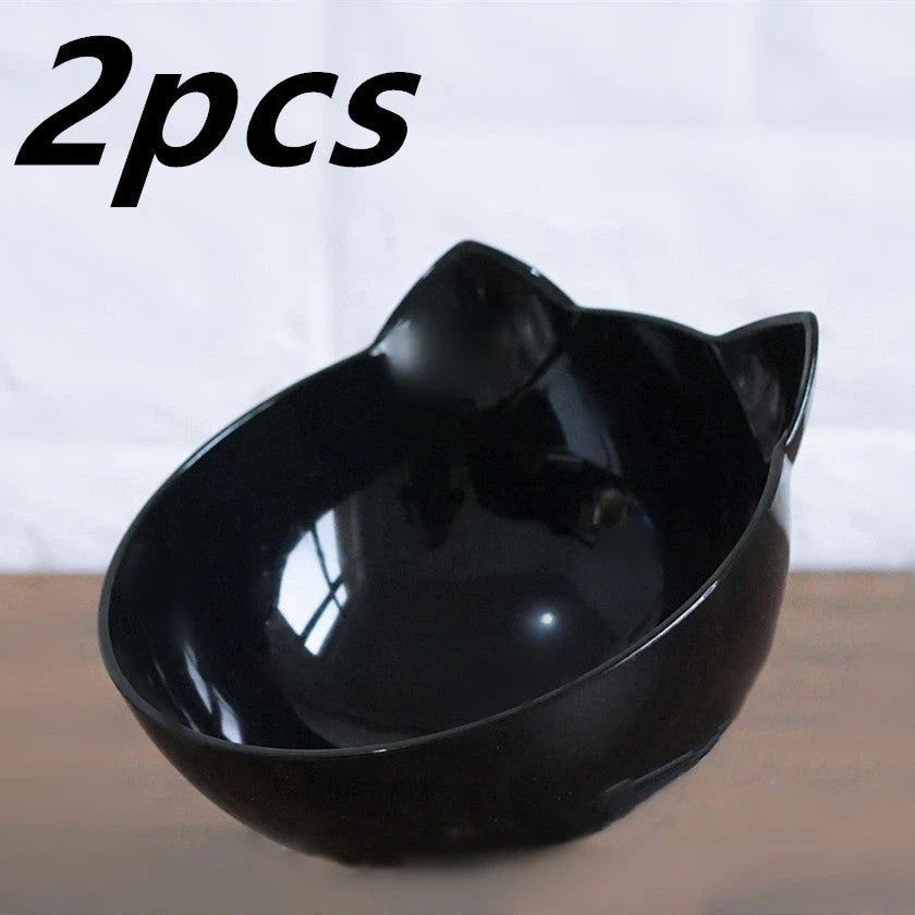 Inclined transparent cat food bowl with a gently sloped base and ergonomic design for whisker-friendly dining