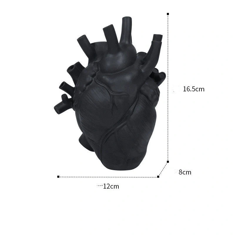 Nordic style heart-shaped dry vase for desktop decoration in various colours