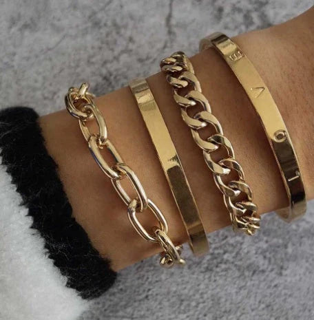 Simple and Elegant C-Shaped Hollow Chain Bracelet Set in Gold and Silver
