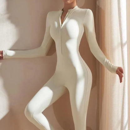 Premium seamless sports jumpsuit for women in various colours and sizes