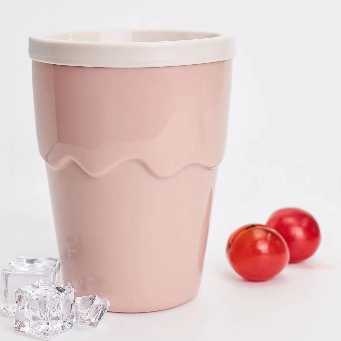 Stainless steel slushy cup for homemade ice cream and quick-freeze slushies