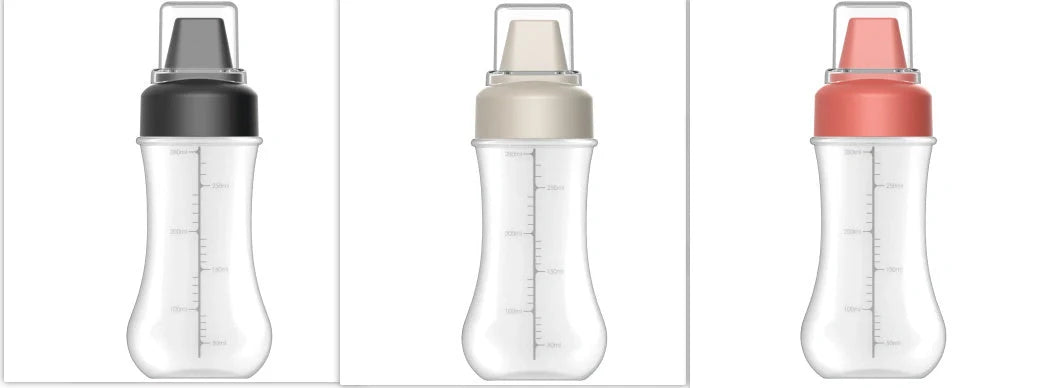 Five-hole scale squeezing sauce bottle with lid for precise kitchen use