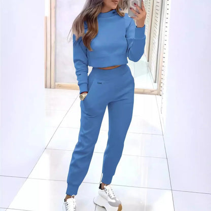 Stylish collared jacket and slim-fit trousers in a variety of colors, perfect for athleisure wear