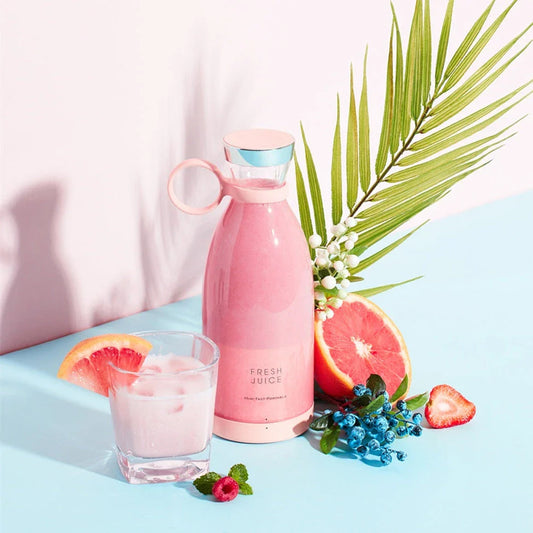 Powerful USB rechargeable smoothie blender with stainless steel blades, compact portable design, and one-touch operation
