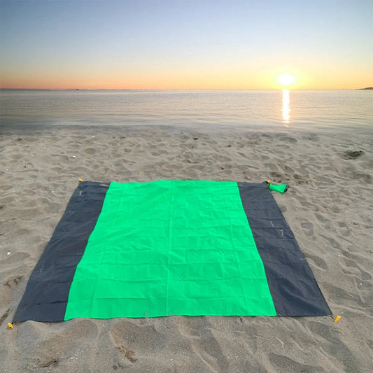 Waterproof foldable picnic mat in vibrant colours for outdoor camping