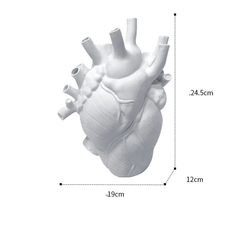 Nordic style heart-shaped dry vase for desktop decoration in various colours