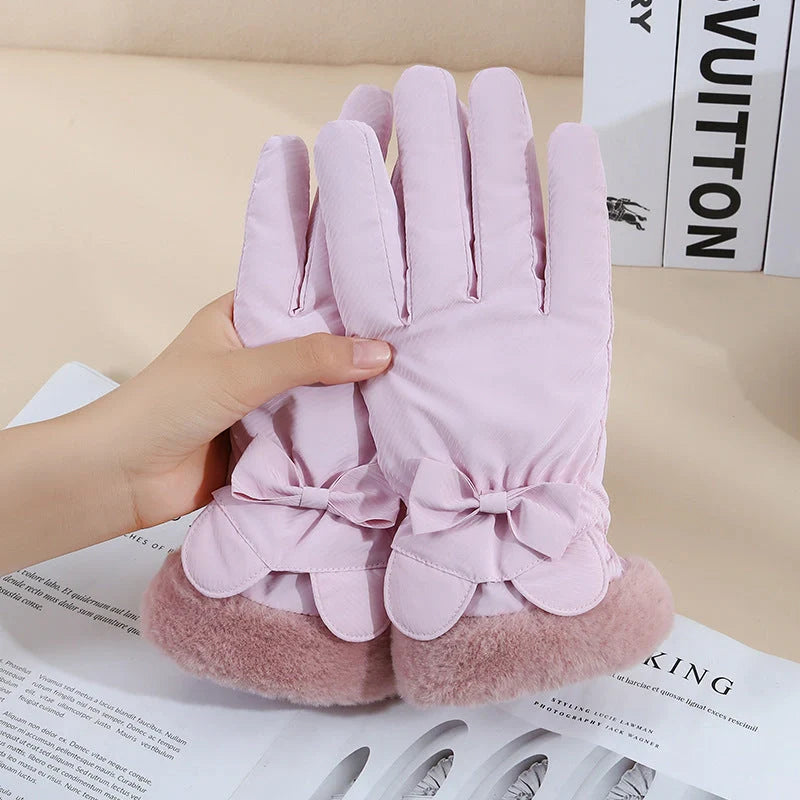 Cosy winter gloves with touch screen capability and fleece lining, available in various stylish colour options