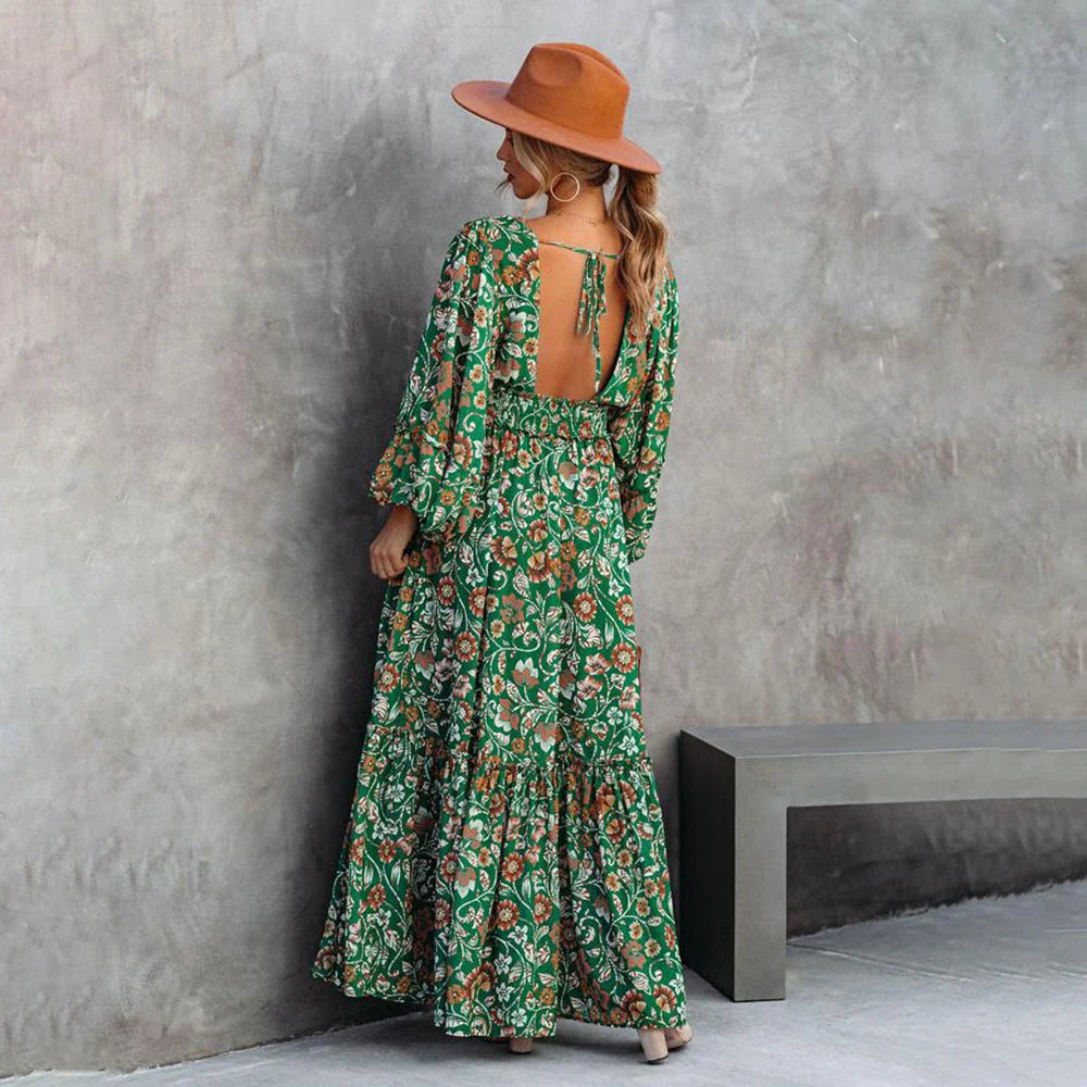 Elegant printed halter maxi dress with long sleeves in green color