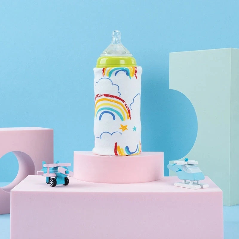 USB-powered baby bottle warmer and insulated travel bag for keeping milk warm on the go
